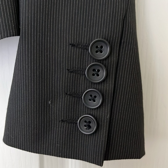 Women’s suit by Express Design Studio - Picture 7 of 8